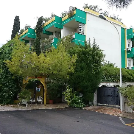 ホテル Conchiglia Verde 3*